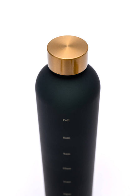 Sippin' Pretty 32 oz Translucent Water Bottle | Black & Gold